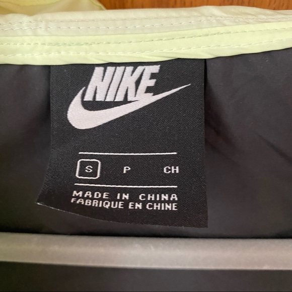 NWT Nike Loose Fit Pullover Jacket | Women’s Small - Picture 13 of 13
